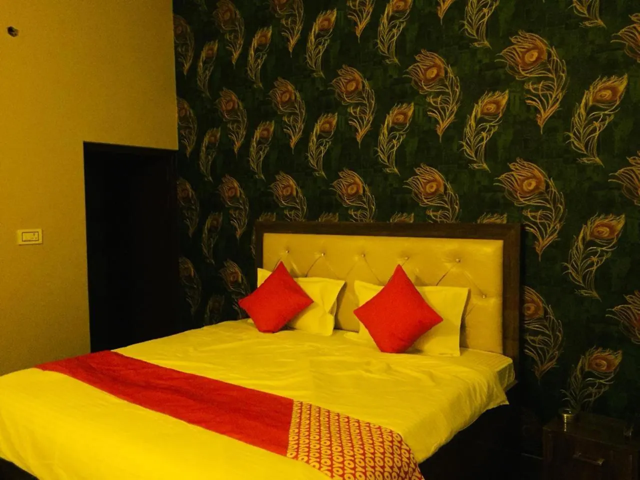 Divine Sparrow Family Homestay Agra  Agra (Uttar Pradesh)